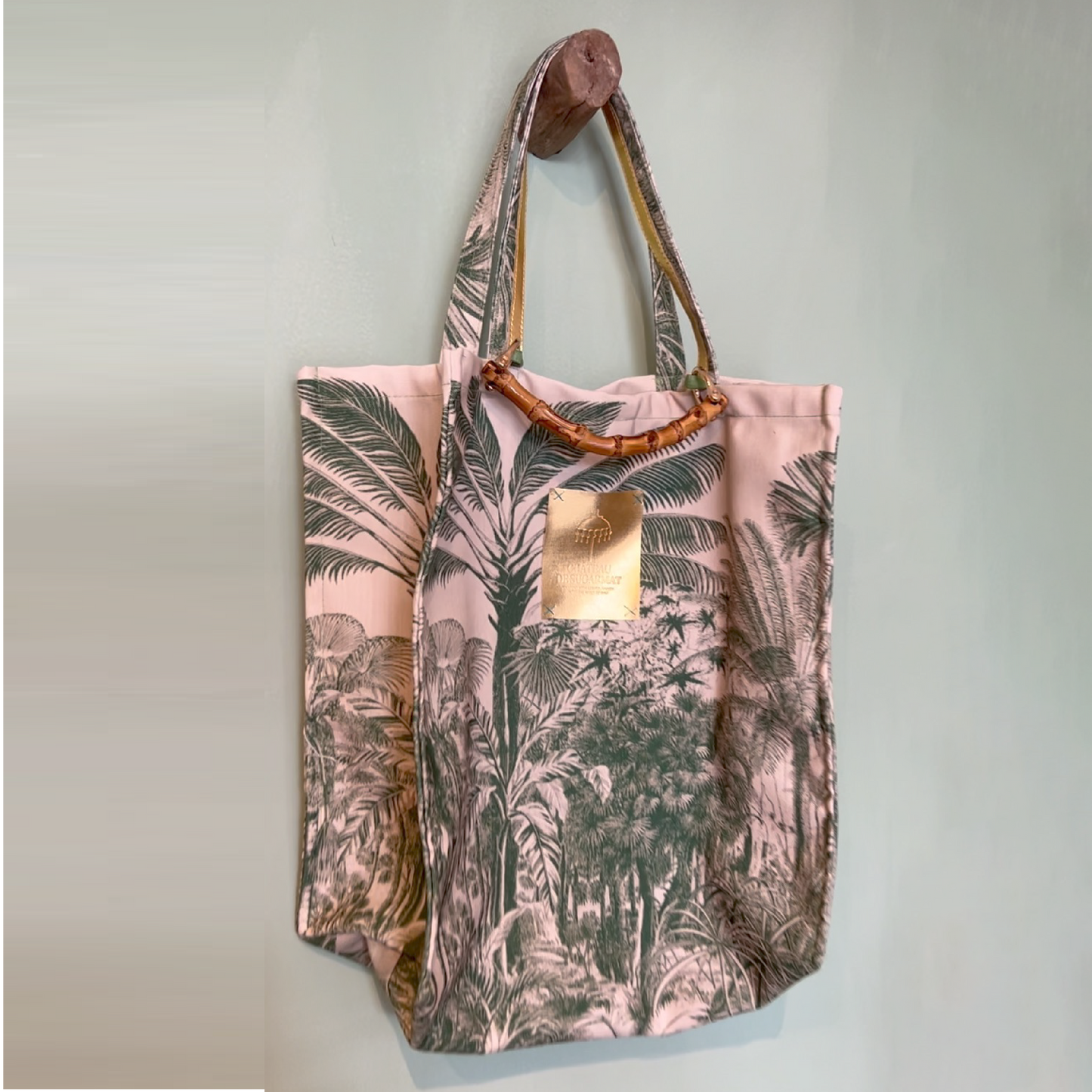 Château Santai Carryall Tote Bag