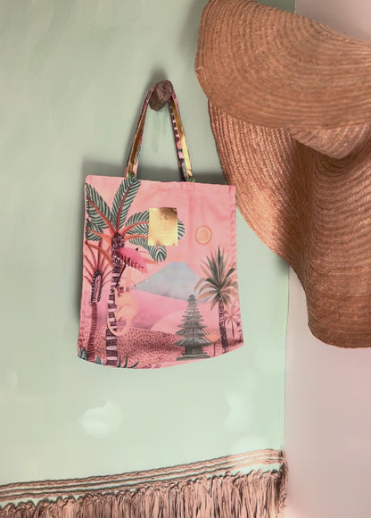 Château Santai Carryall Tote Bag